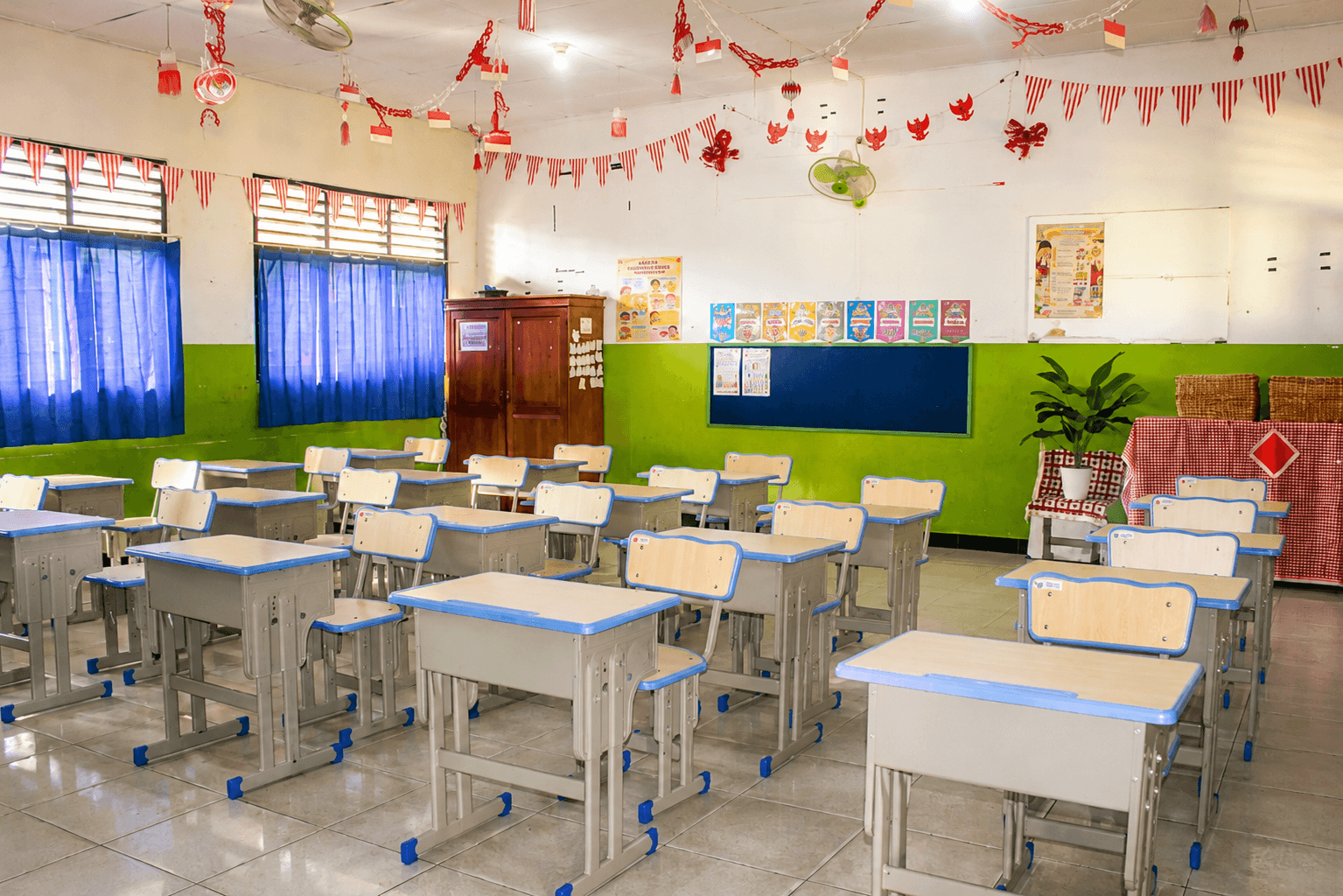 Kegiatan belajar di SD Muhammadiyah Sampit